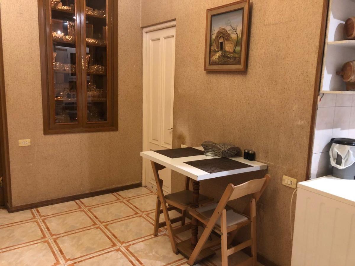 Apartamento Квартира В Самом Центре Еревана Exterior foto