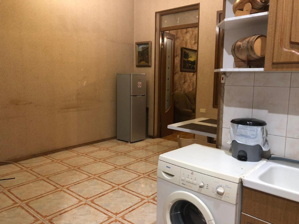 Apartamento Квартира В Самом Центре Еревана Exterior foto